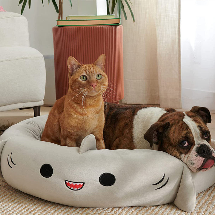 The Ultimate Comfort for Your Furry Friends: Super Soft Plush Four Seasons Pet Bed